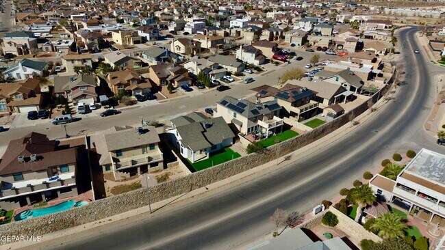 Building Photo - 436 Oakhurst Ln