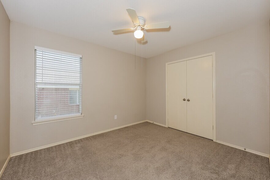 Building Photo - 1082 Magnolia Ln