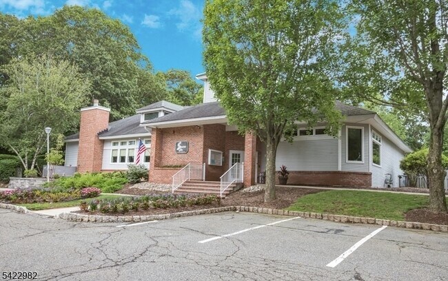 Building Photo - 30 Birch Terrace