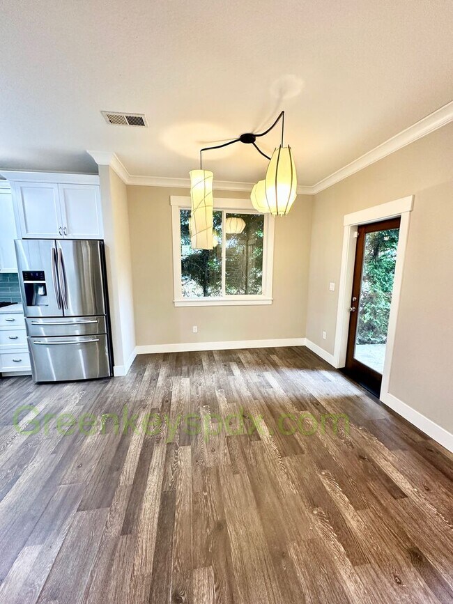 Building Photo - Beautiful Newer Built House in NE Portland