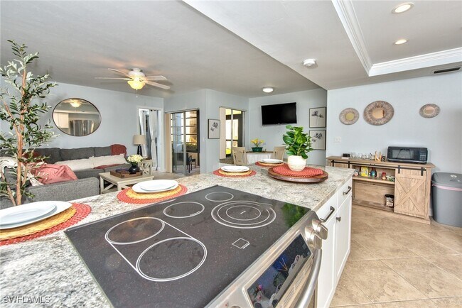Building Photo - 3655 Boca Ciega Dr