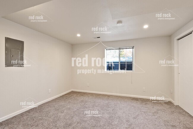 Building Photo - 6103 W Wind River Dr