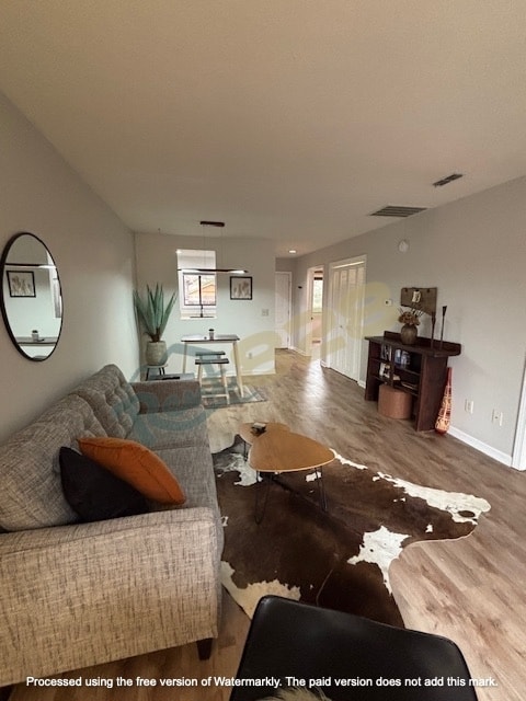 Building Photo - 551 Courtwood Ln