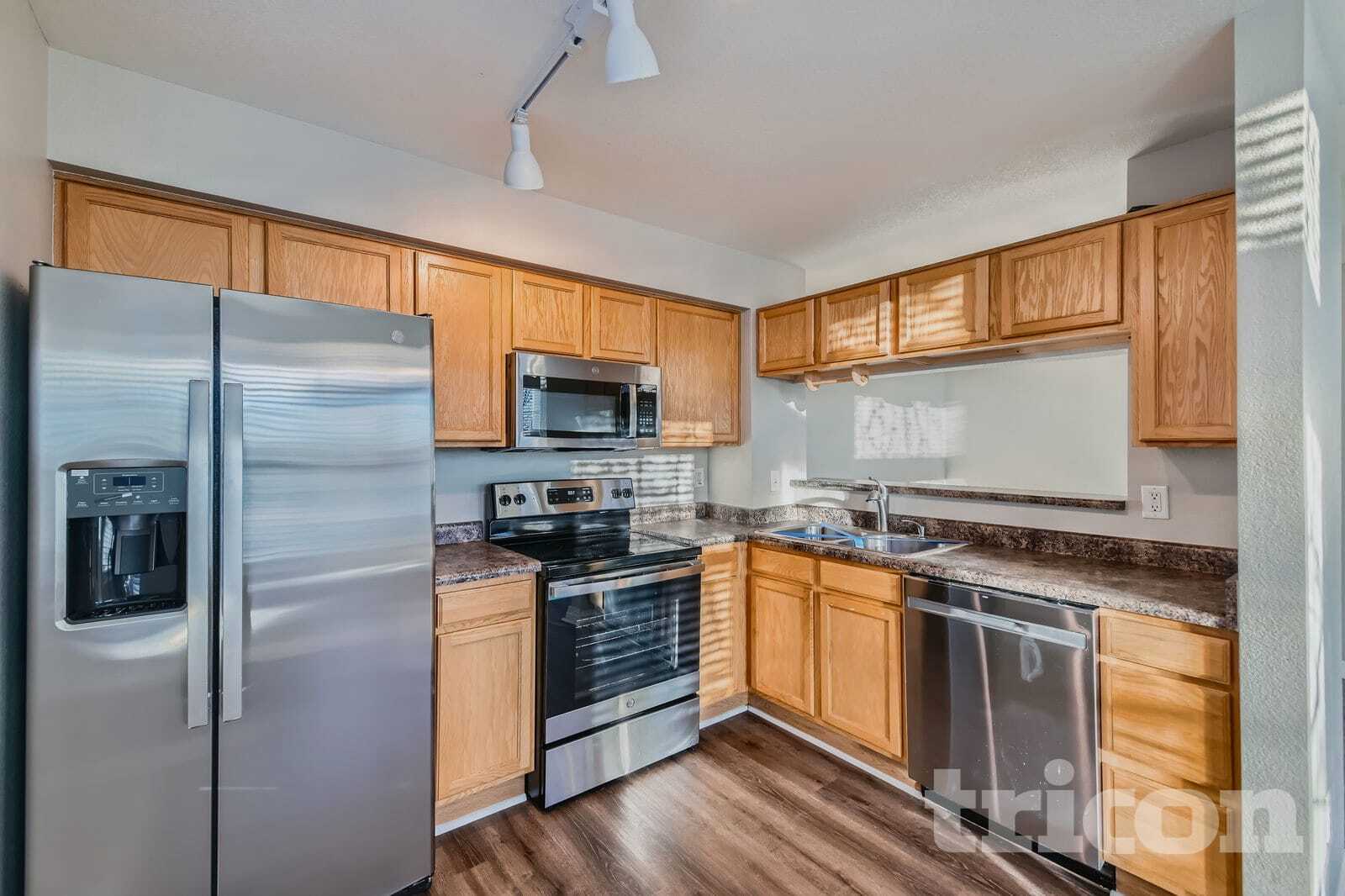 Building Photo - 13295 Holly St