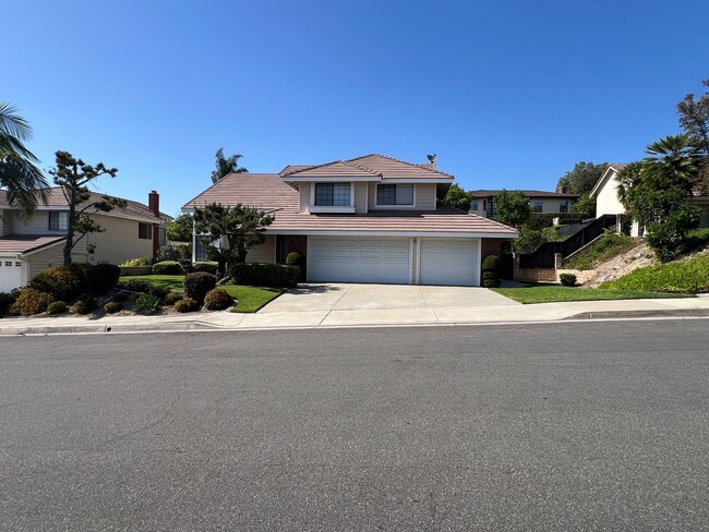 Building Photo - Orange - 4 Bed House for Lease - Pool & Spa - 3 Car. Gar.