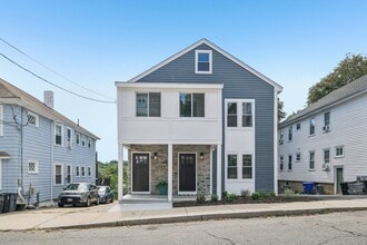 Building Photo - 34 Larch St