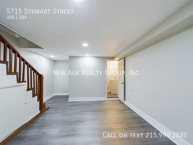 Building Photo - 5715 Stewart St