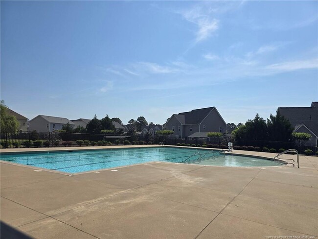 Building Photo - 604 Amusement Dr
