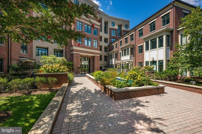 Primary Photo - 4750 41st St NW