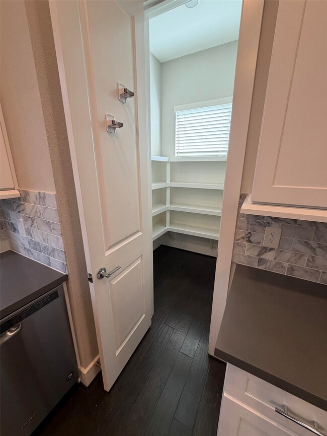 Building Photo - 10806 Warwana Rd