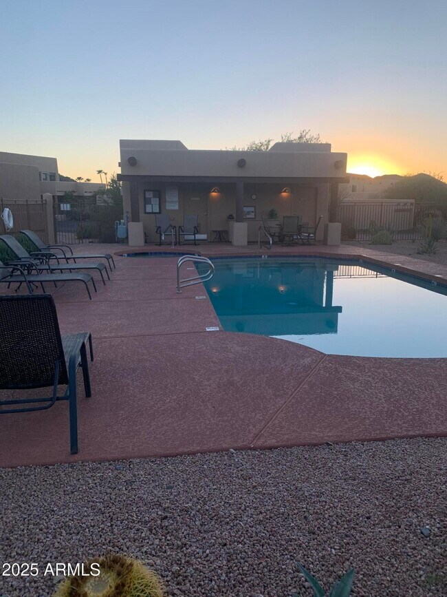 Building Photo - 38065 N Cave Creek Rd