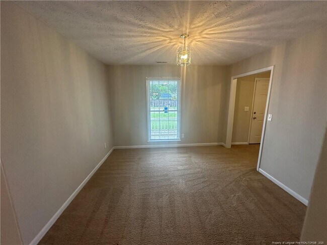 Building Photo - 7850 Penelope Dr
