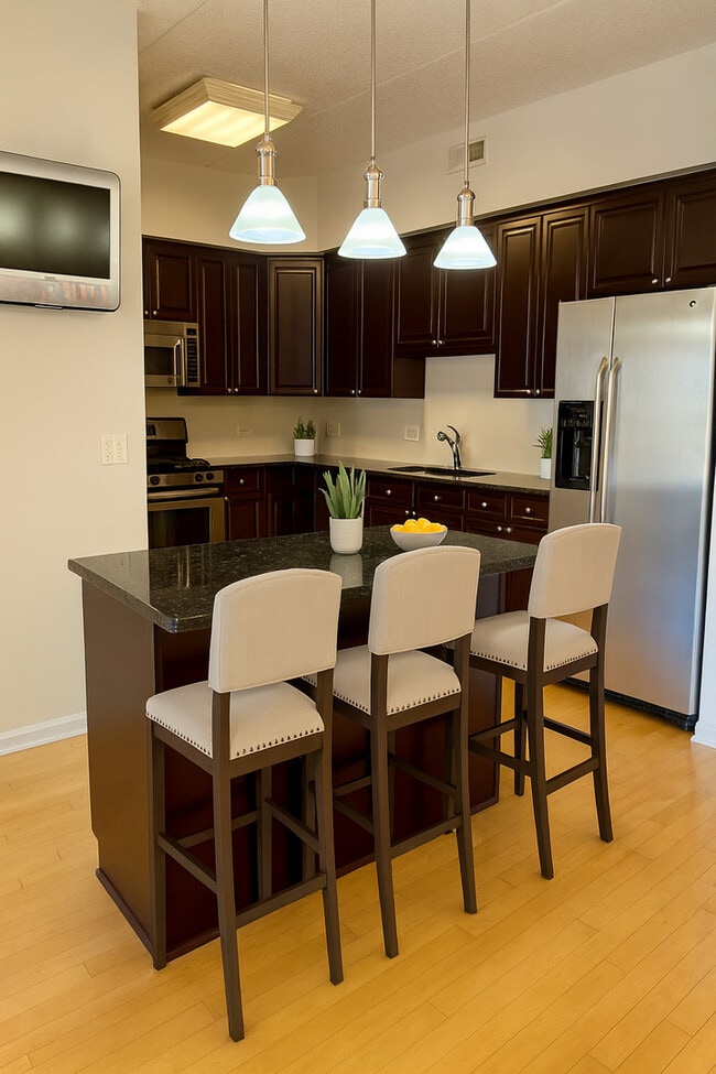 Building Photo - 455 W Wood St