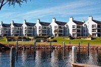 Building Photo - Gables Condo For Rent! In the Heart of Excelsior!