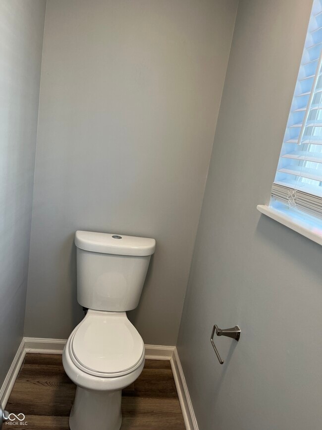 Building Photo - 838 N Temple Ave