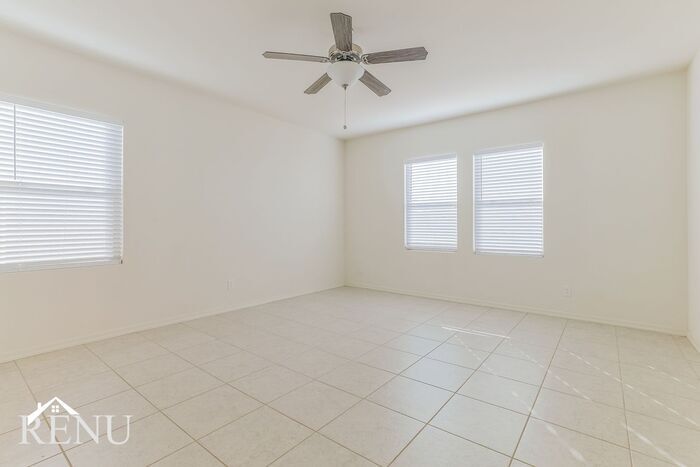 Building Photo - 35522 W San Capistrano Ave