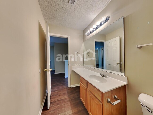 Building Photo - 5116 Morrow Ln