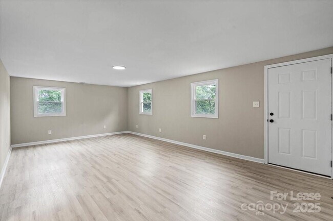 Building Photo - 2519 Marble St