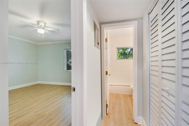 Building Photo - 65 Washington Ave