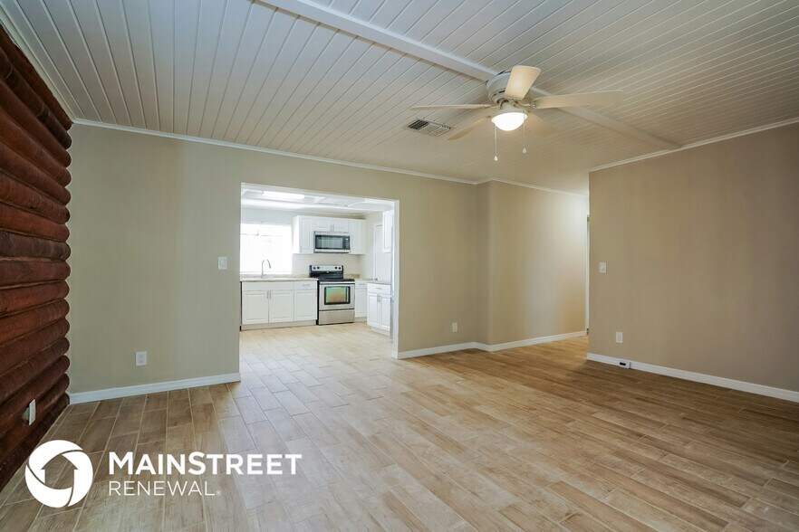 Building Photo - 1219 Thompson Ave