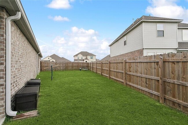 Building Photo - 117 Winford Arbor Ln