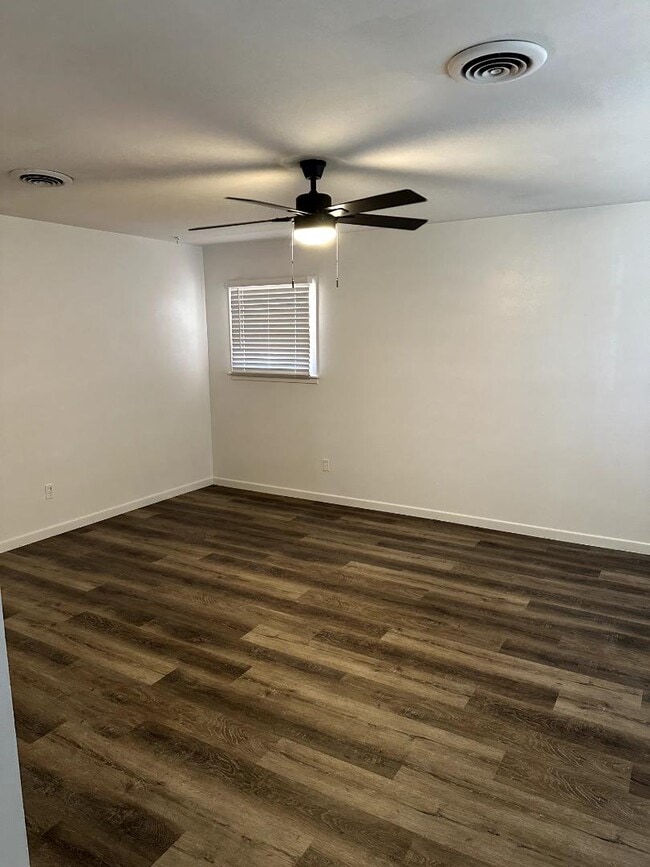 Building Photo - 5006 11th St