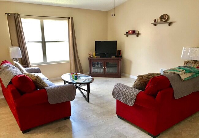 Building Photo - 7833 Chediston Cir