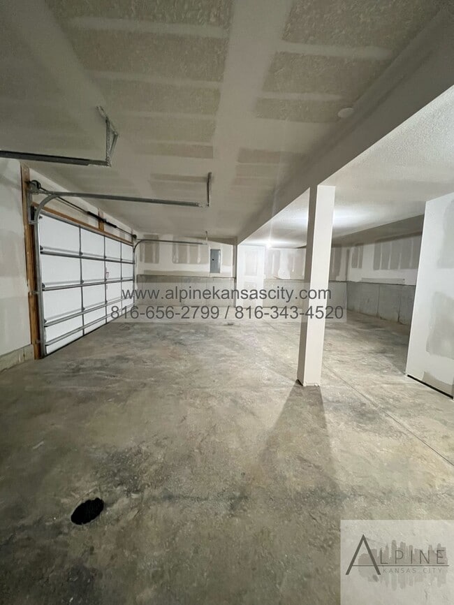 Building Photo - Spacious New Home in Quail Valley, Liberty Schools