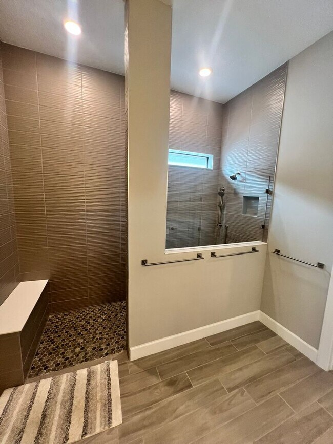 Building Photo - STUNNING LAKEFRONT 3 BEDROOM, 2.5 BATH HOM...
