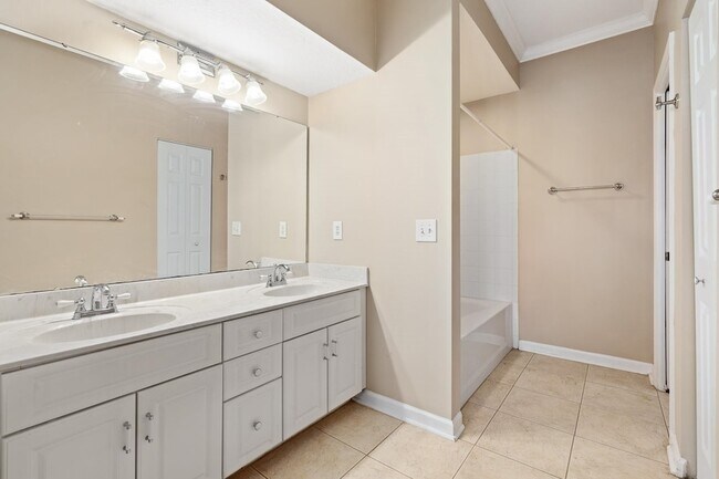 Building Photo - 3425 Haley Pointe Rd