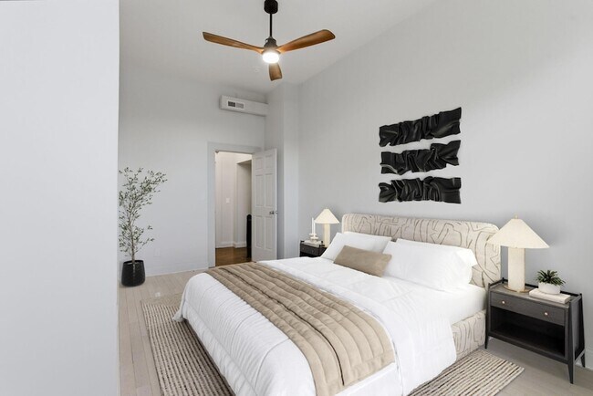 Building Photo - 500 Main St