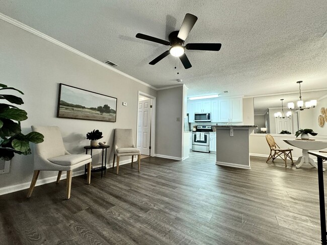 Building Photo - REDUCED PRICE! Updated 1st Floor/1-Level Condo Ready NOW! Includes Water, Sewer, Trash, Landscapi...