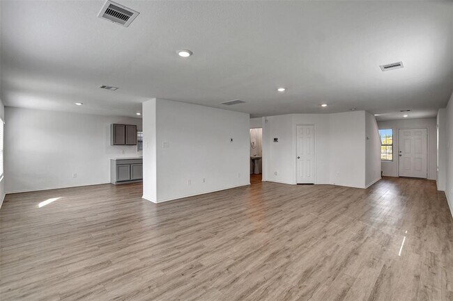 Building Photo - 1518 Carmona Ct
