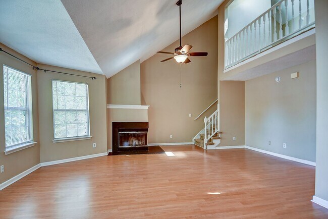 Building Photo - FOR RENT PRINCESS ANNE GARDENS!!