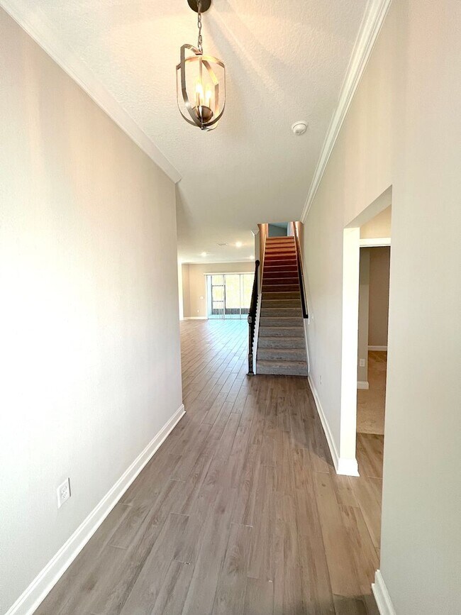 Building Photo - GORGEOUS 5 Bed 4 Bath 3 Car Garage HOME w COMMUNITY POOL for RENT!