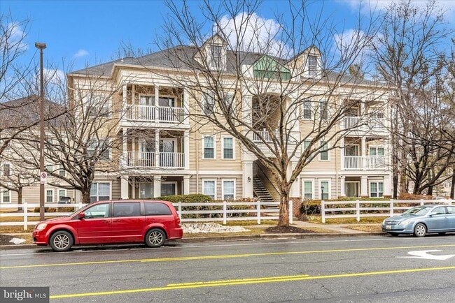 Building Photo - 13205 Cloppers Mill Dr