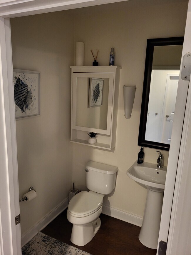 Building Photo - 270 17th St NW