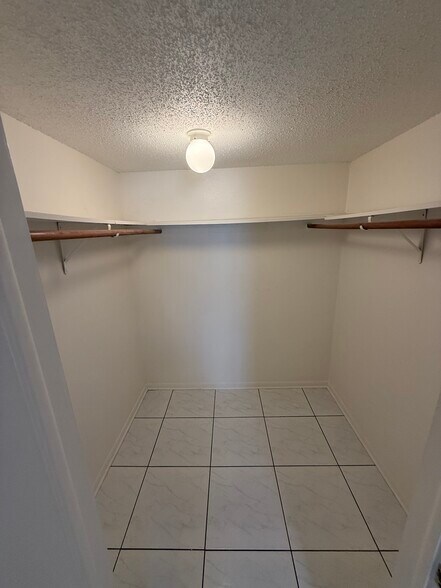 Building Photo - 4725 Christa Ct