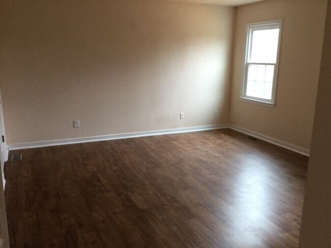 Primary Photo - 3 bed 2.5 bath Short Pump Area