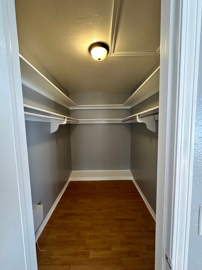 Building Photo - 2638 SW 60th St