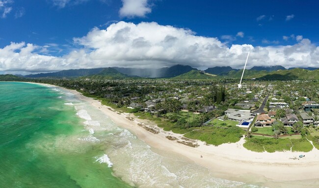 Building Photo - Mid-century modern Kalaheo Ave. Beach side...