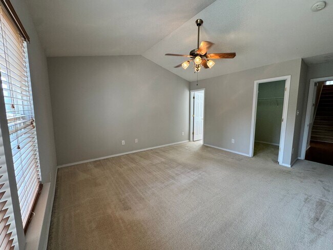 Building Photo - 5337 Thunderidge Drive