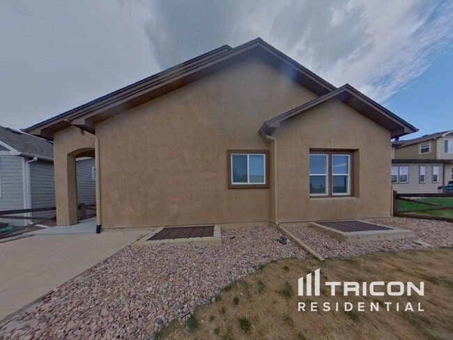 Building Photo - 7232 Rim Bluff Ln