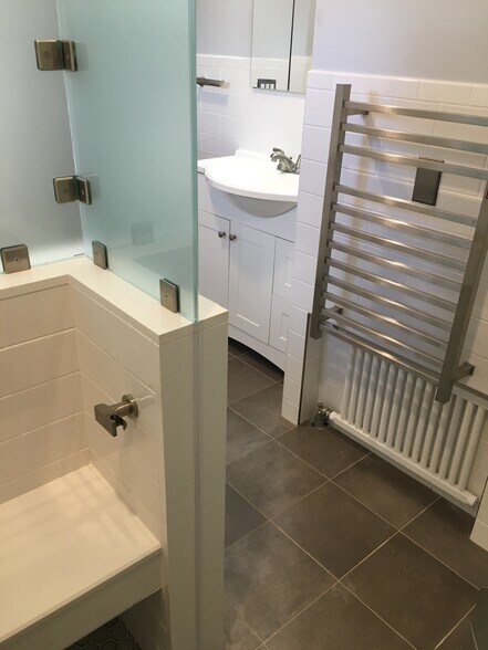 Bathroom F - 87 Irving St