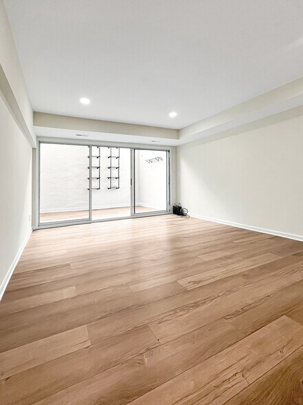 Building Photo - 1715 15th St NW