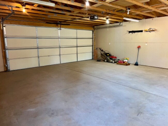 Building Photo - 2109 4th Ave N