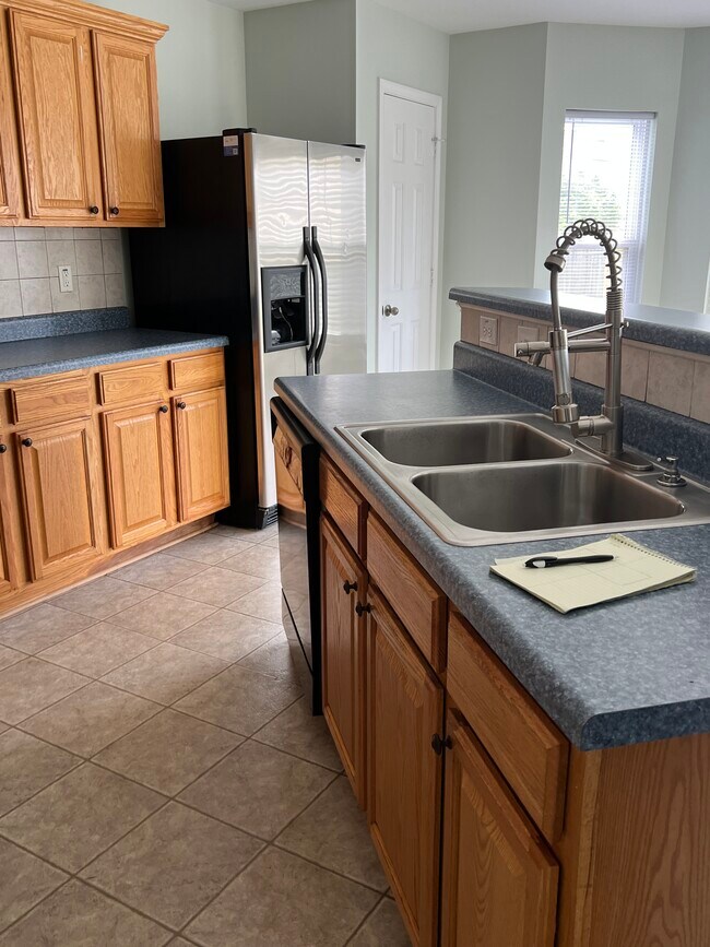 Building Photo - 5237 Meryton Park Way