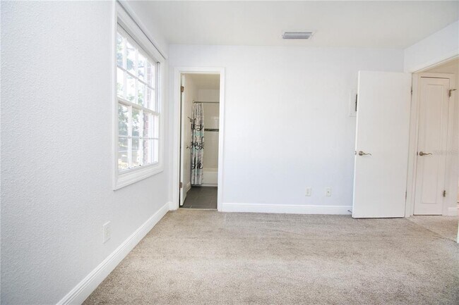 Building Photo - 13830 Orange Sunset Dr