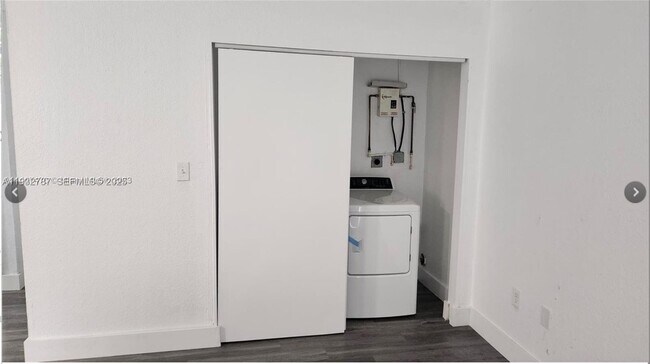 Building Photo - 580 NW 58th St