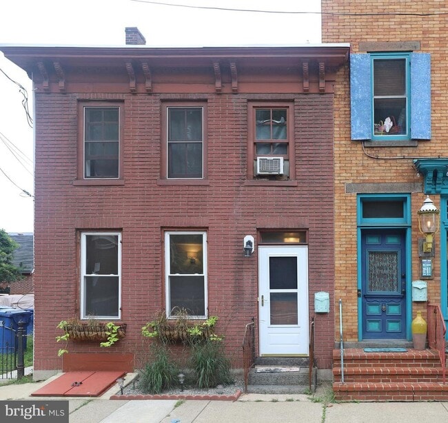 Building Photo - 17 N Franklin St